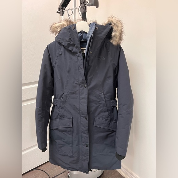 The North Face Tremaya Parka - Picture 2 of 4